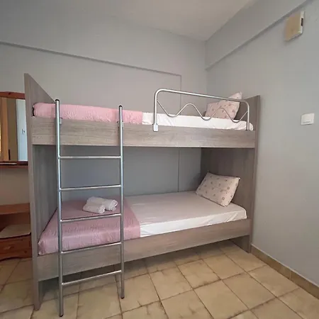 Appart hôtel Annas By The Sea Sarti