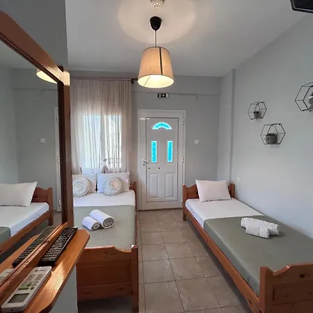 Annas By The Sea Appart hôtel Sarti