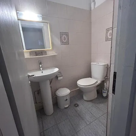 Appart hôtel Annas By The Sea 3*