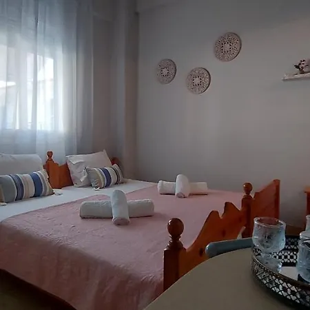 Anna's By The Sea Apartmanhotel Szárti